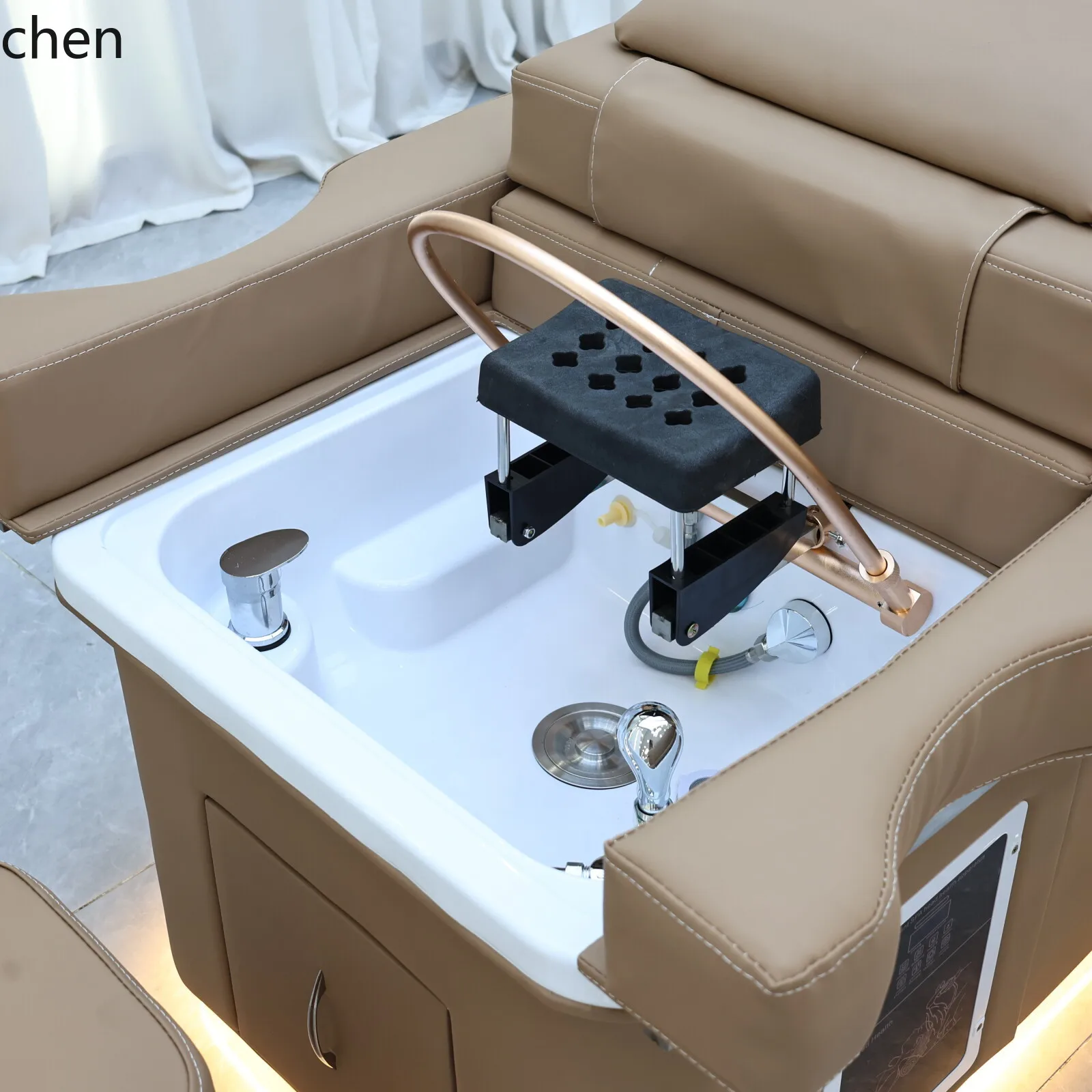 Spa Wellness Salon - سرير تدليك b7- مع خاصية رفع